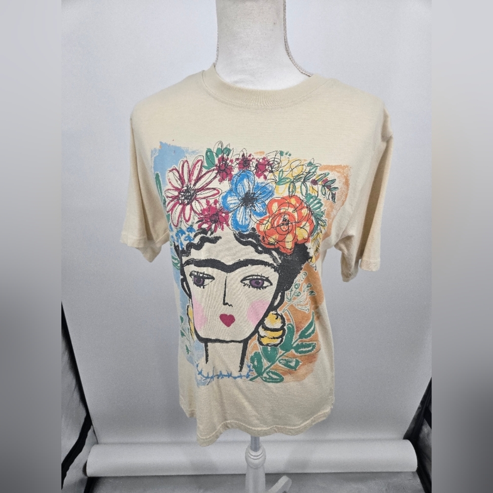 Frida Kahlo Cream SS Tee with Colorful Floral Portrait XS (6557)